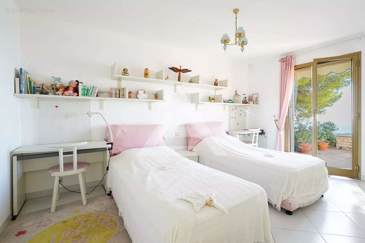 Maison à ROQUEBRUNE-CAP-MARTIN