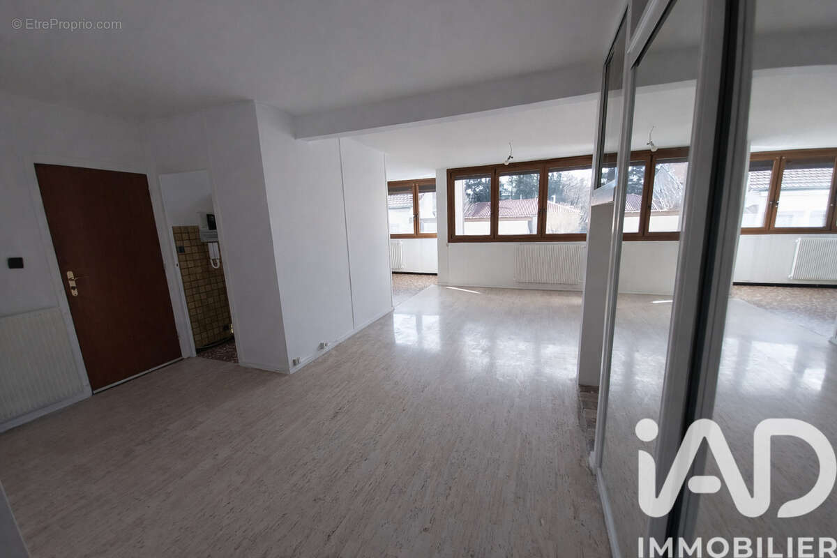 Photo 3 - Appartement à SAINT-ETIENNE