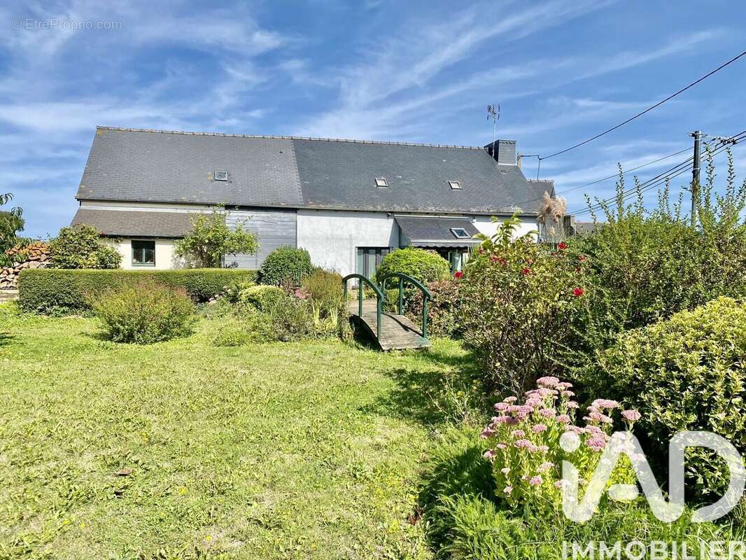 Photo 2 - Maison à PLUMIEUX