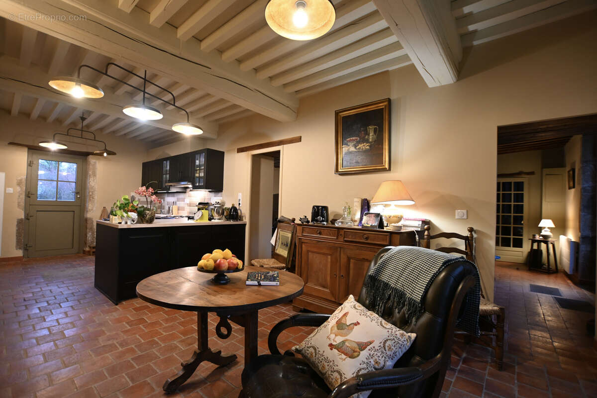 Maison à DUN-LES-PLACES