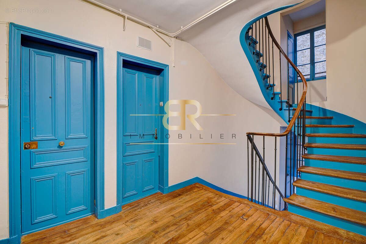 Appartement à PARIS-18E