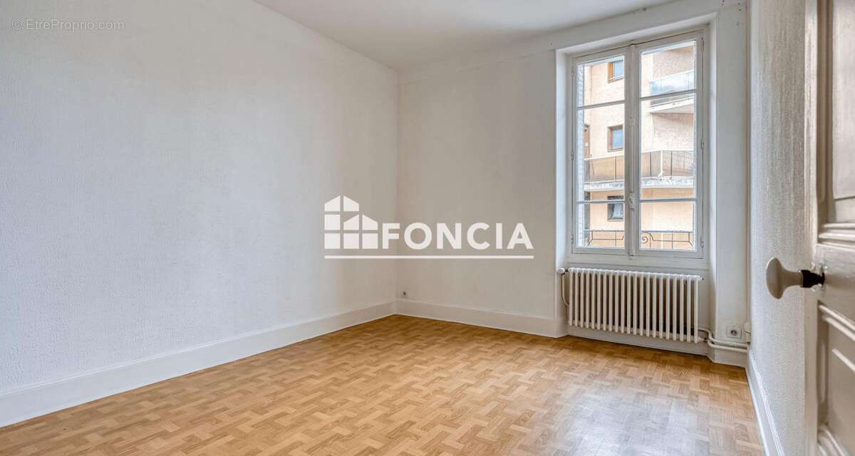 Appartement à AIX-LES-BAINS