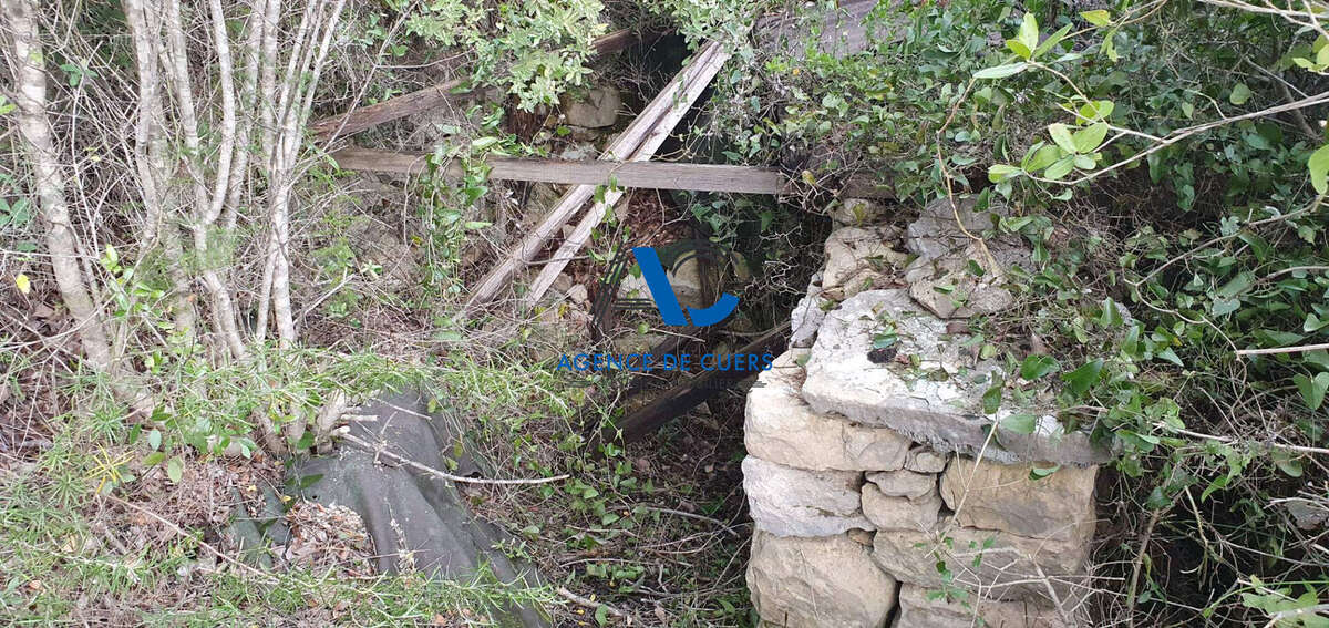 Terrain à SOLLIES-TOUCAS