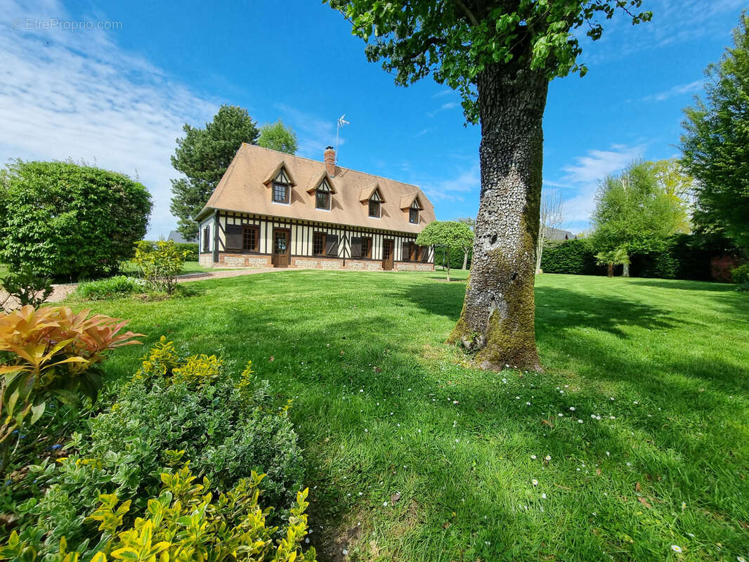 Maison à BERNAY