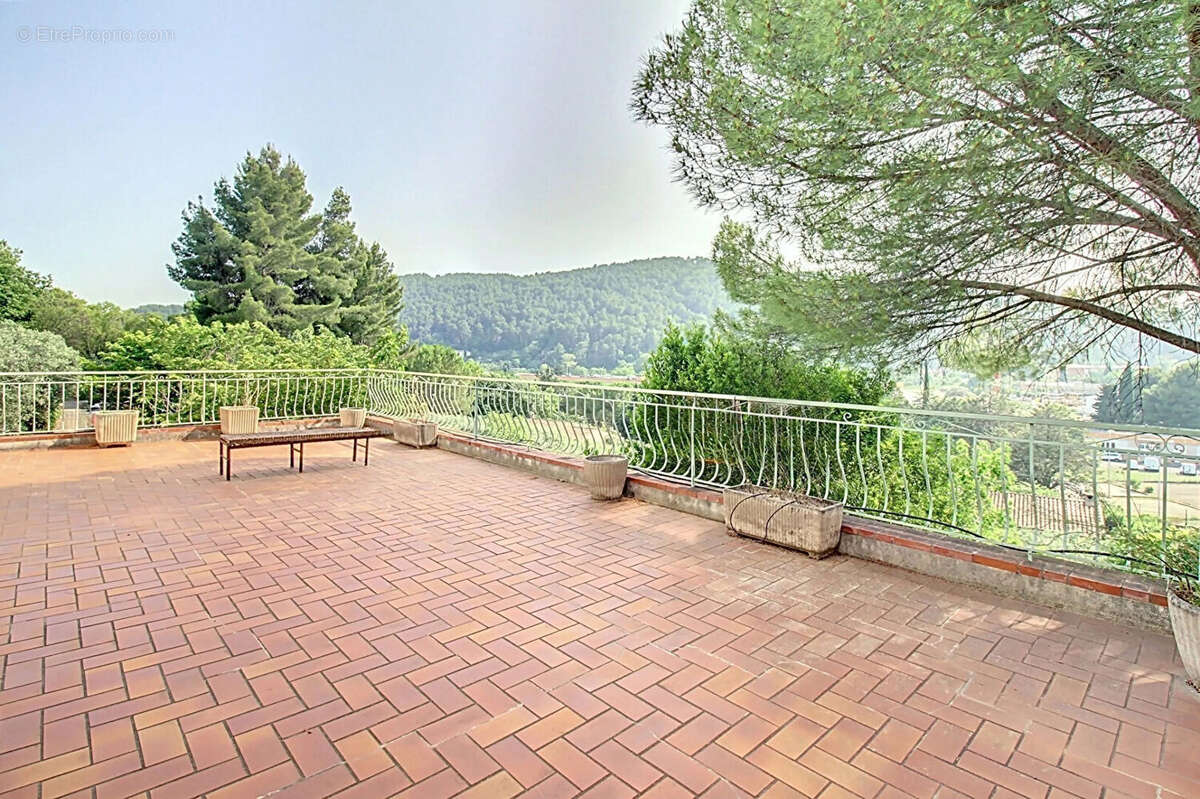 Maison à DRAGUIGNAN