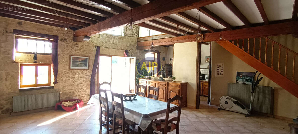 Maison à SAINT-VIVIEN-DE-MEDOC