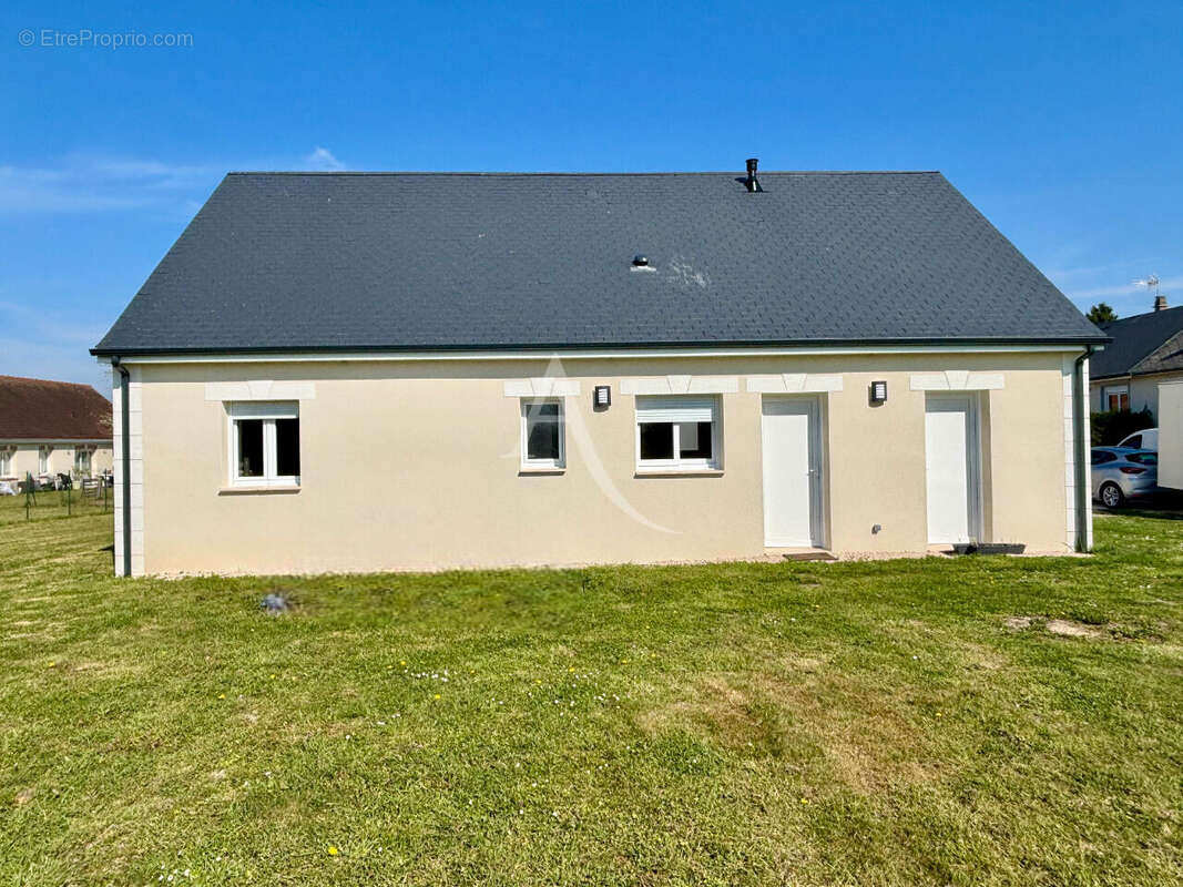 Maison à CHEMERY