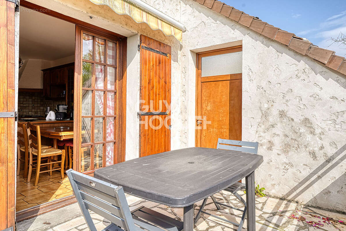 Maison à AUBERGENVILLE