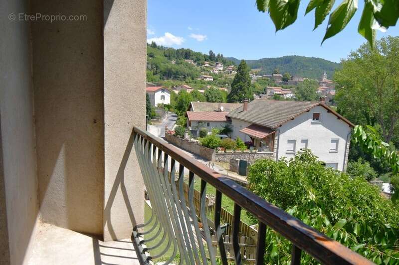 Appartement à SAINT-MARTIN-DE-VALAMAS