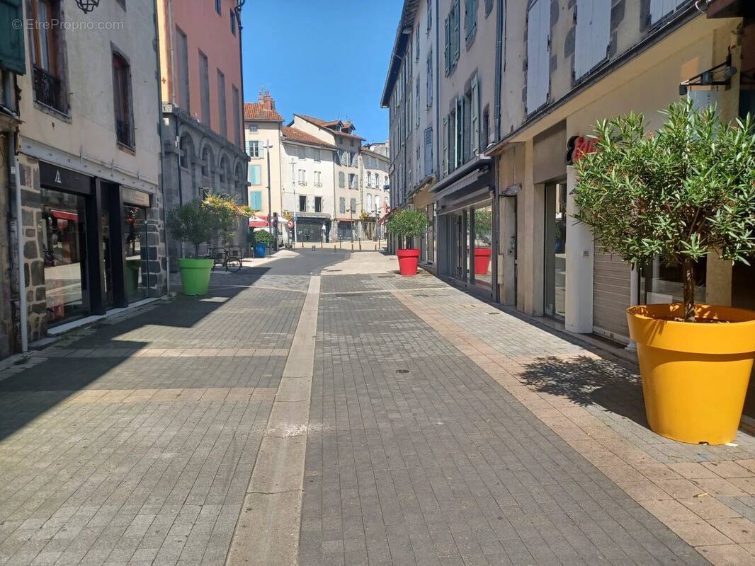 Commerce à AURILLAC