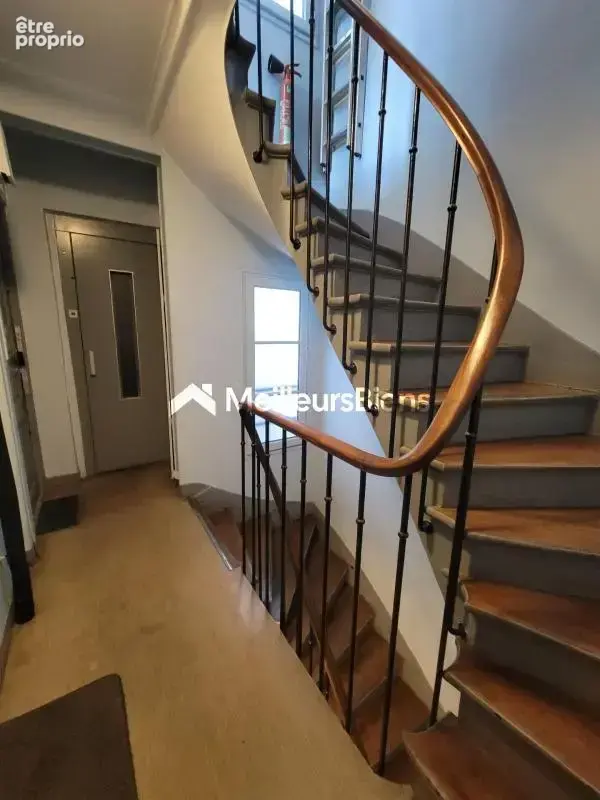 Chambre de 12,55 m² – dernier étage avec ascenseur – idéal investissement - photo 6