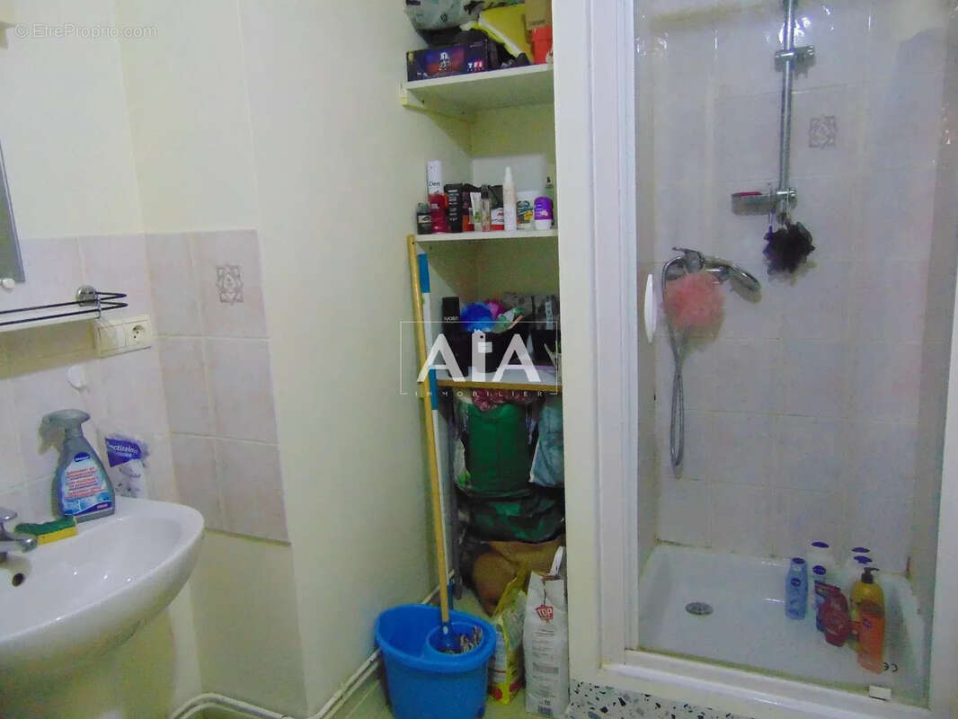 Immeuble appartements + commerce - photo 8