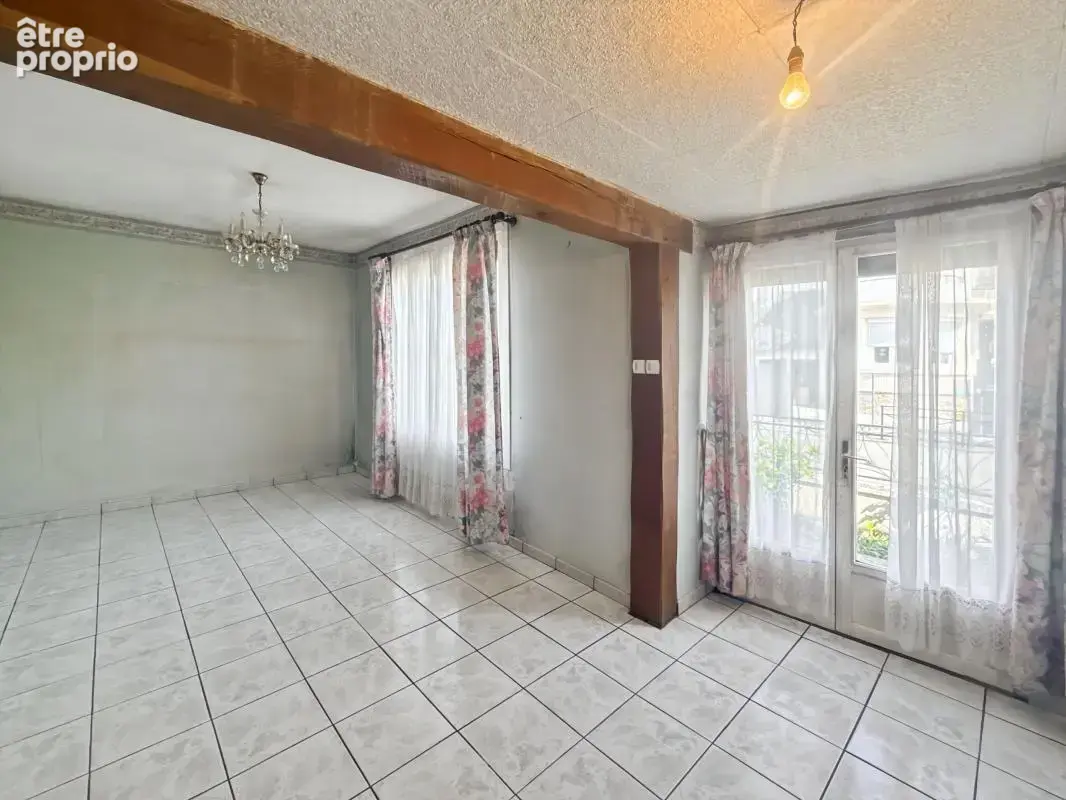  À VENDRE – Maison à rénover avec fort potentiel  - photo 2