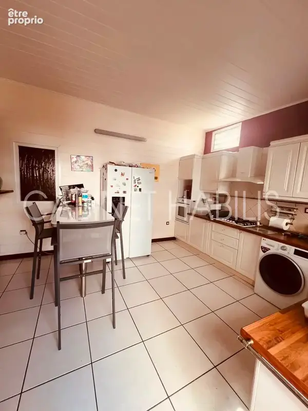 A vendre - villa t5 - 243.71 m2 environ s.totale - saint denis - 930 000 € - photo 5