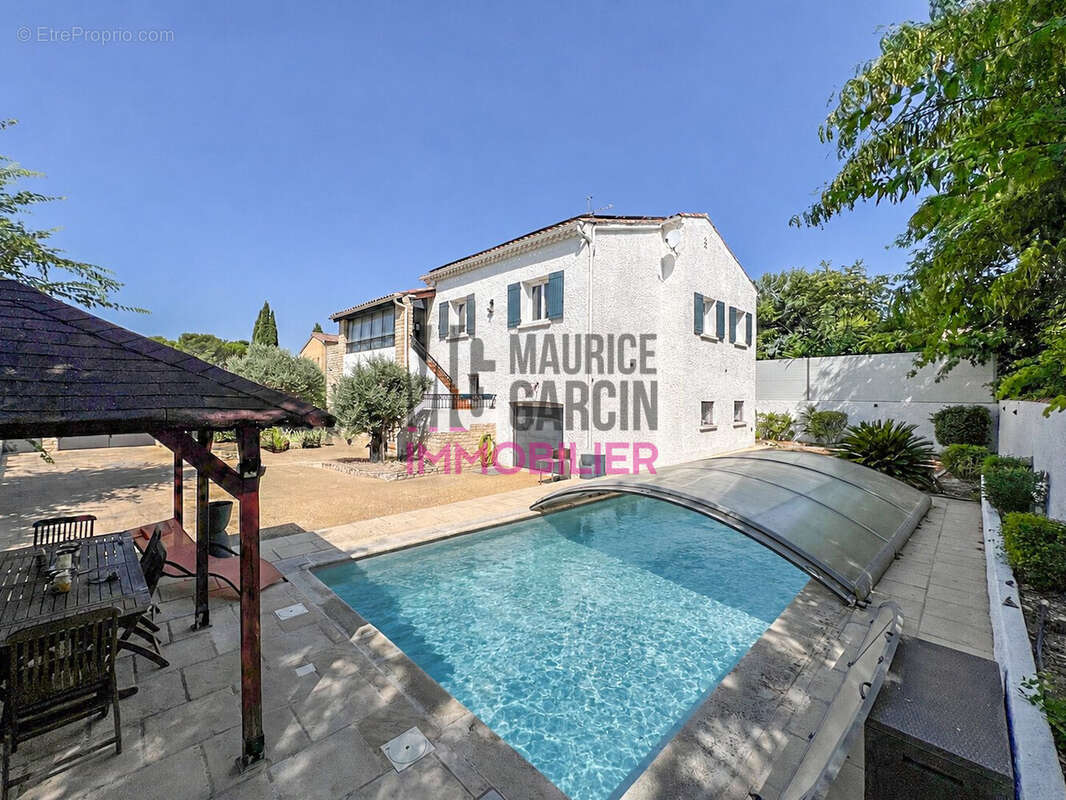 Maison 220 m² à Carpentras  - photo 2