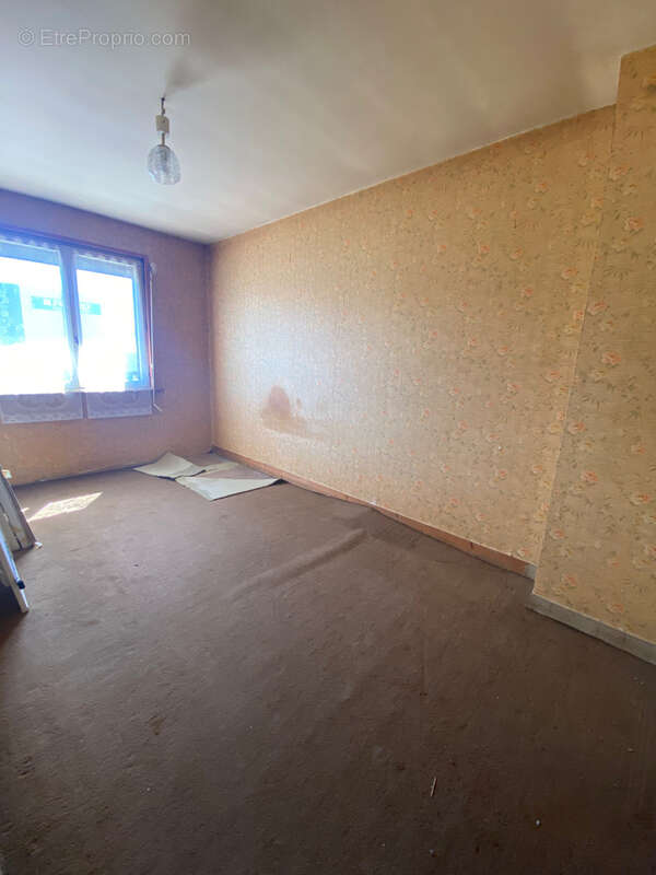 Maison à FEUQUIERES-EN-VIMEU