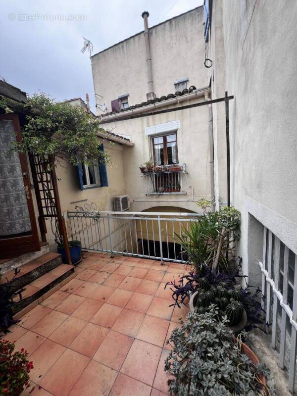 Maison à SAINT-GILLES