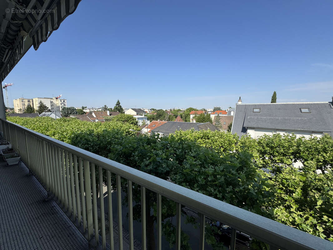 Appartement à SAINT-MAUR-DES-FOSSES