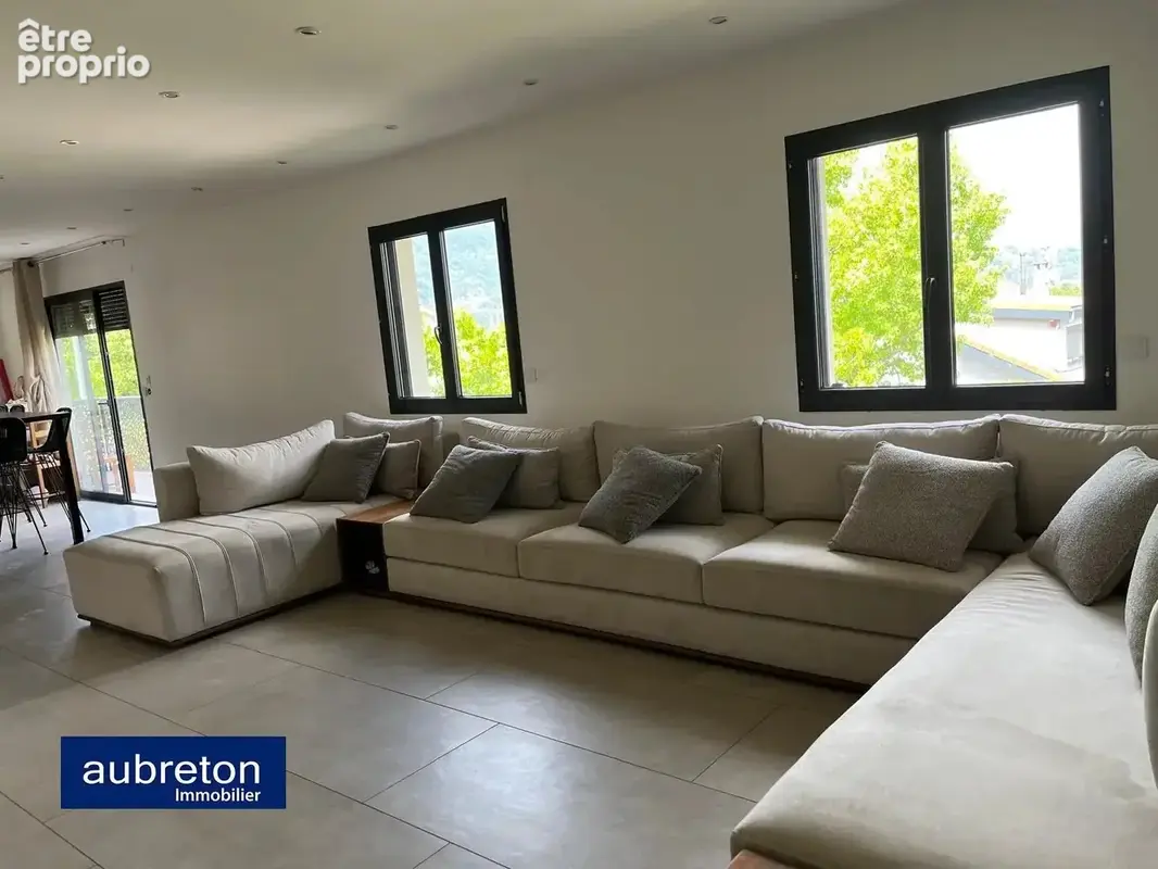 Maison 6 pièces 136 m² à vendre à Voiron (38500) - photo 7
