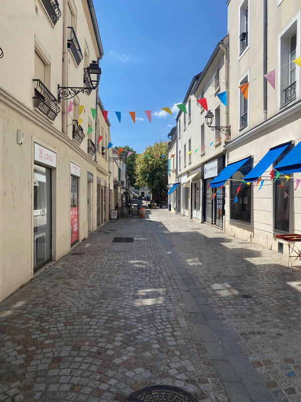 Commerce à MELUN