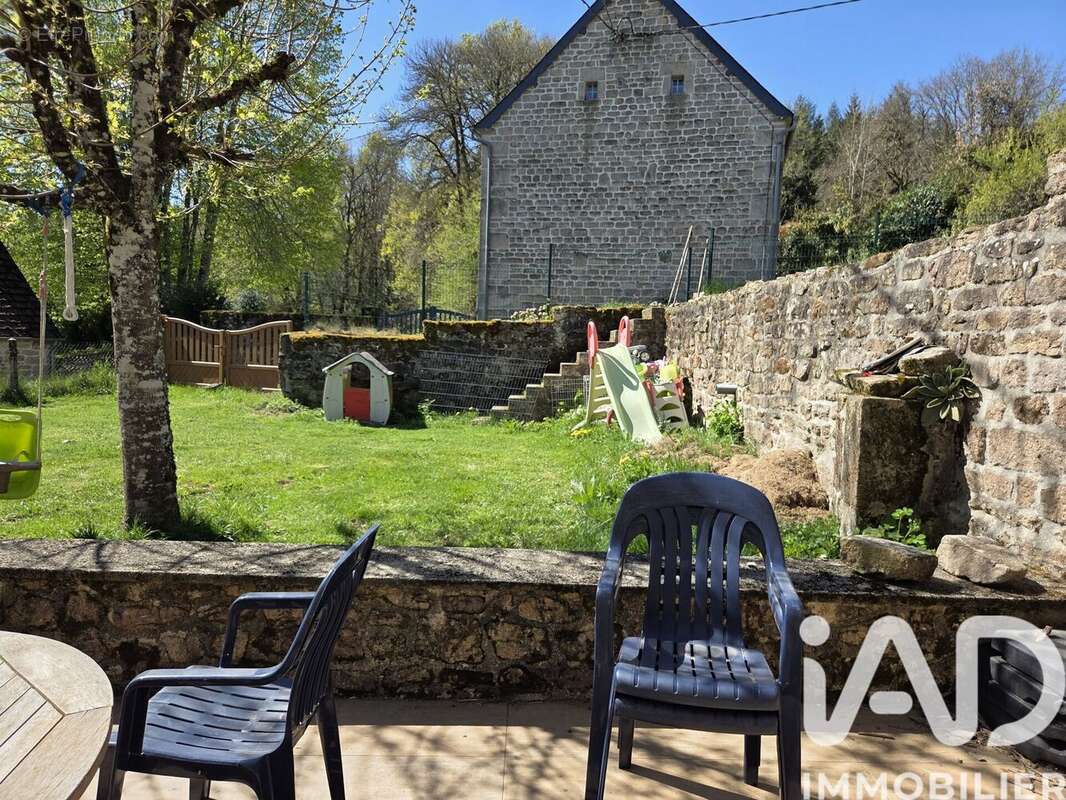 Photo 4 - Maison à PEYRELEVADE