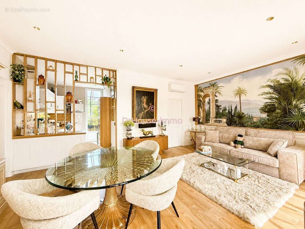 Appartement à MOUANS-SARTOUX