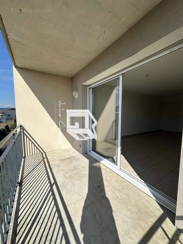 Appartement à LUC-LA-PRIMAUBE