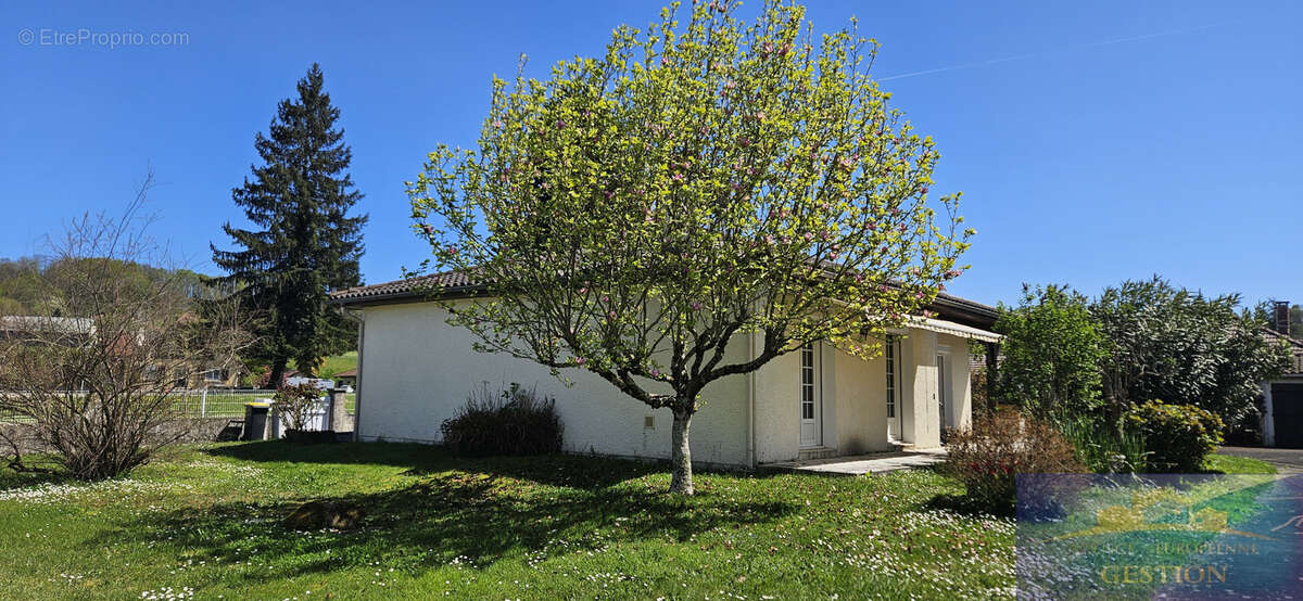 Maison à PONTACQ