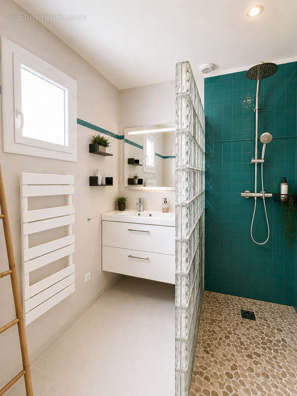 Maison familiale avec studio indépendant, secteur recherché Saint-Clair-du-Rône - photo 7