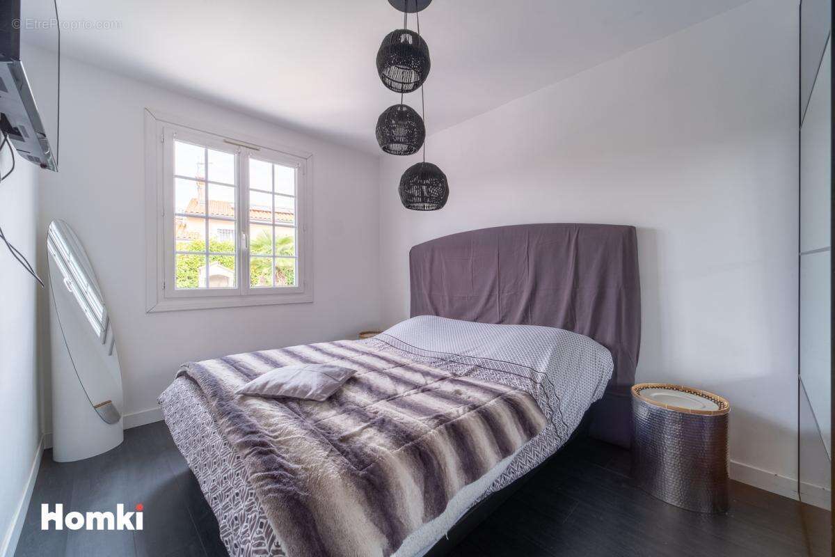 Maison à BRUGUIERES