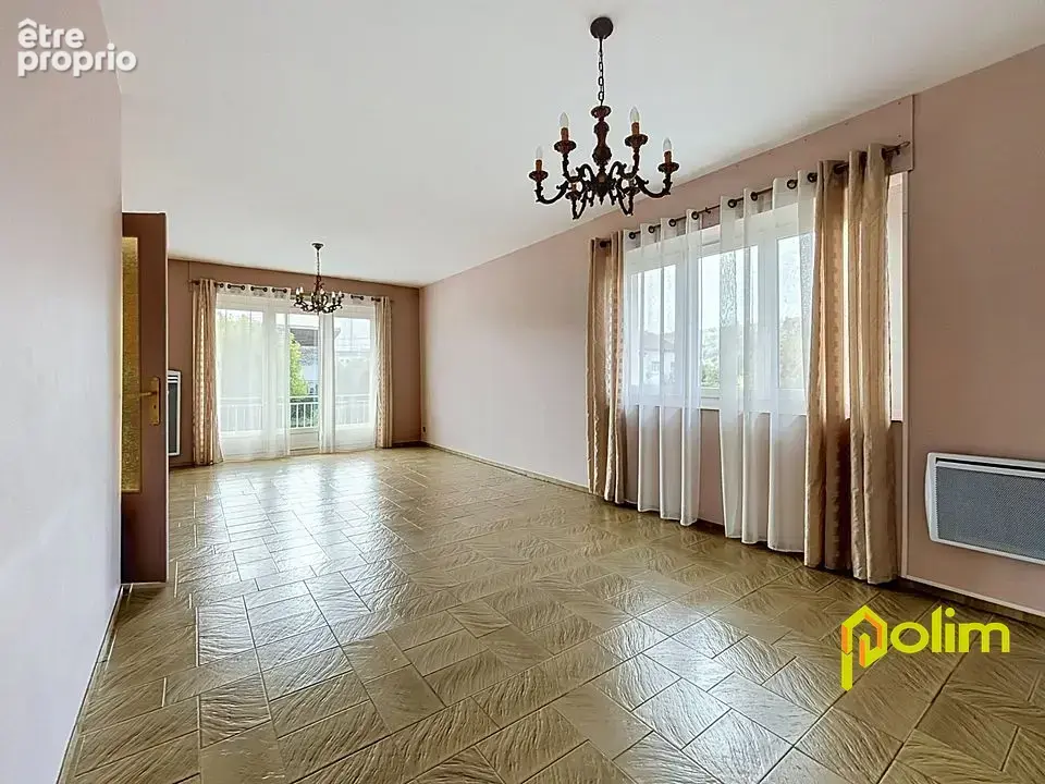 pavillon indépendant F6 sur sous sol à rafraichir - photo 3