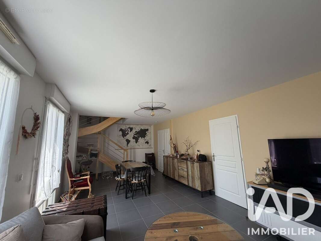 Photo 2 - Maison à JOUE-LES-TOURS