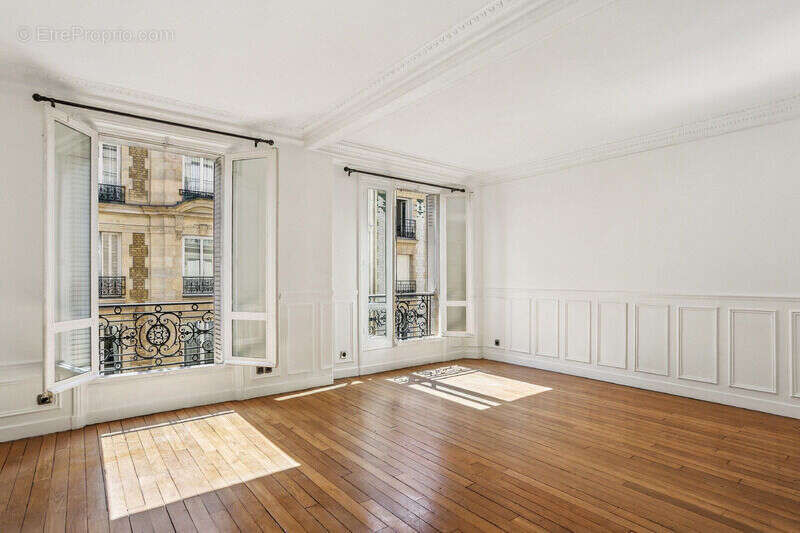 Photo 2 - Appartement à PARIS-15E