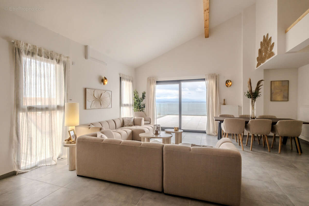 Appartement à EVIAN-LES-BAINS