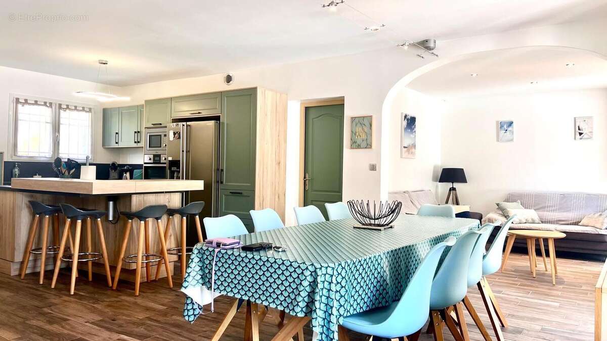 Photo 3 - Maison à FREJUS