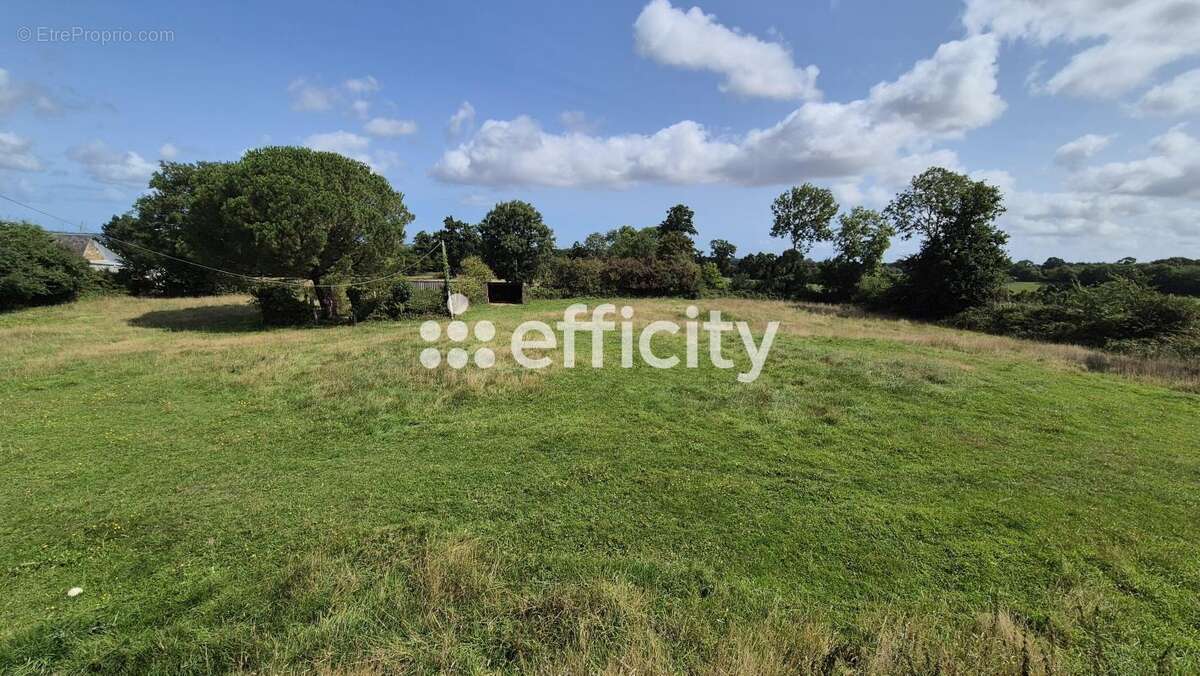 Maison à LE MOLAY-LITTRY