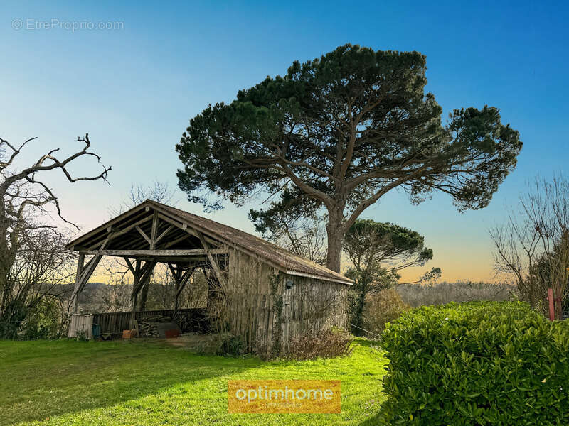 Maison à CASTELNAU-D'AUZAN