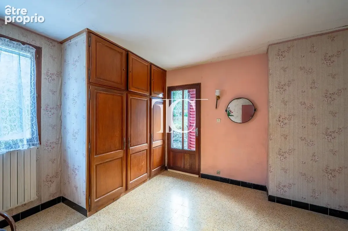 Maison 2 chambres 1702m² de terrain centre village - photo 11