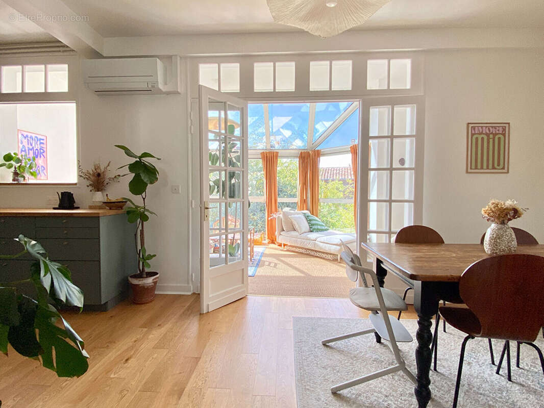 Appartement à BORDEAUX