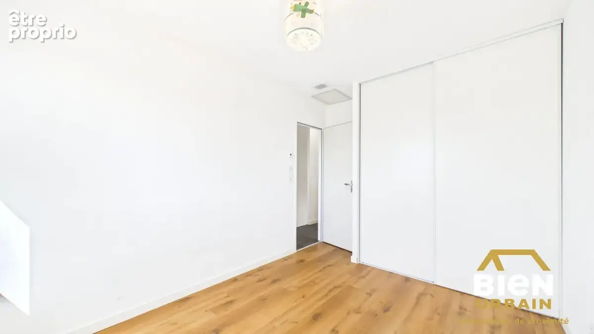 Maison 100 m² à Garons  - photo 8