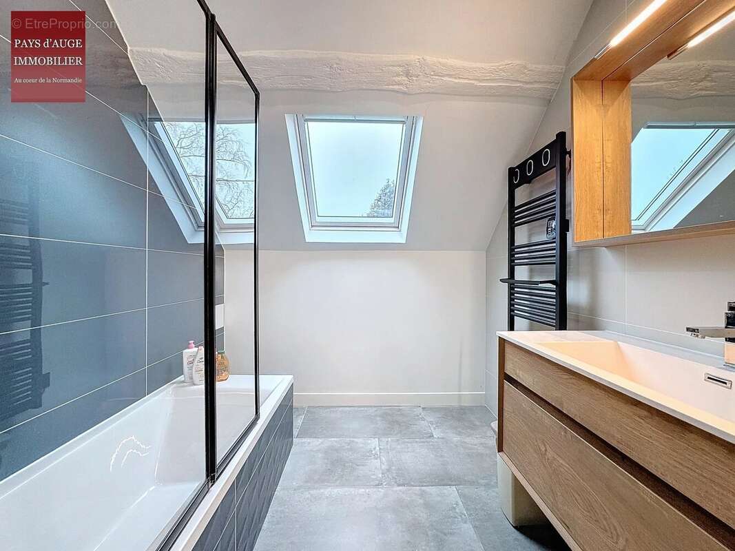 Maison à NEUVILLE-SUR-TOUQUES