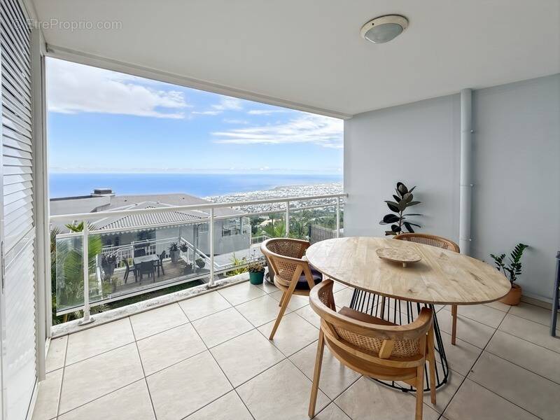 Appartement à SAINT-DENIS