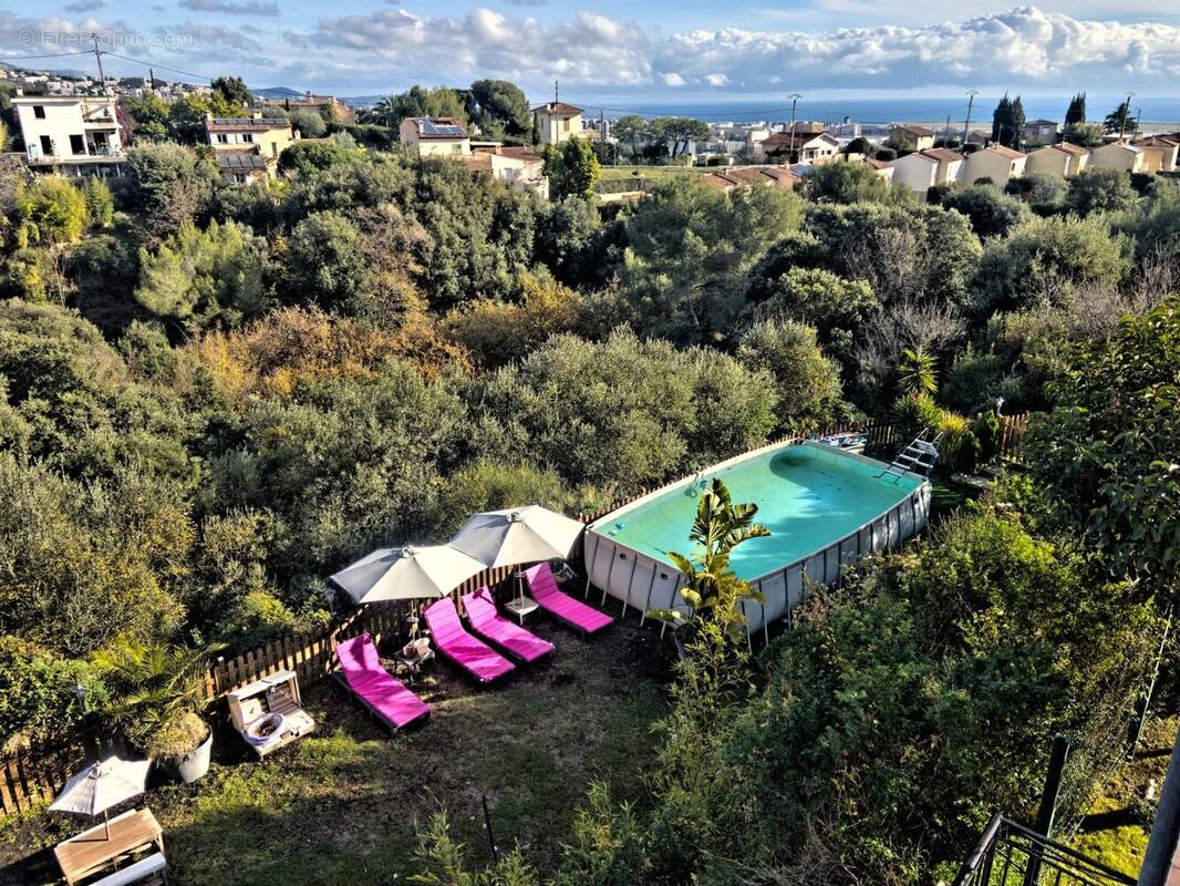 Maison à SAINT-LAURENT-DU-VAR