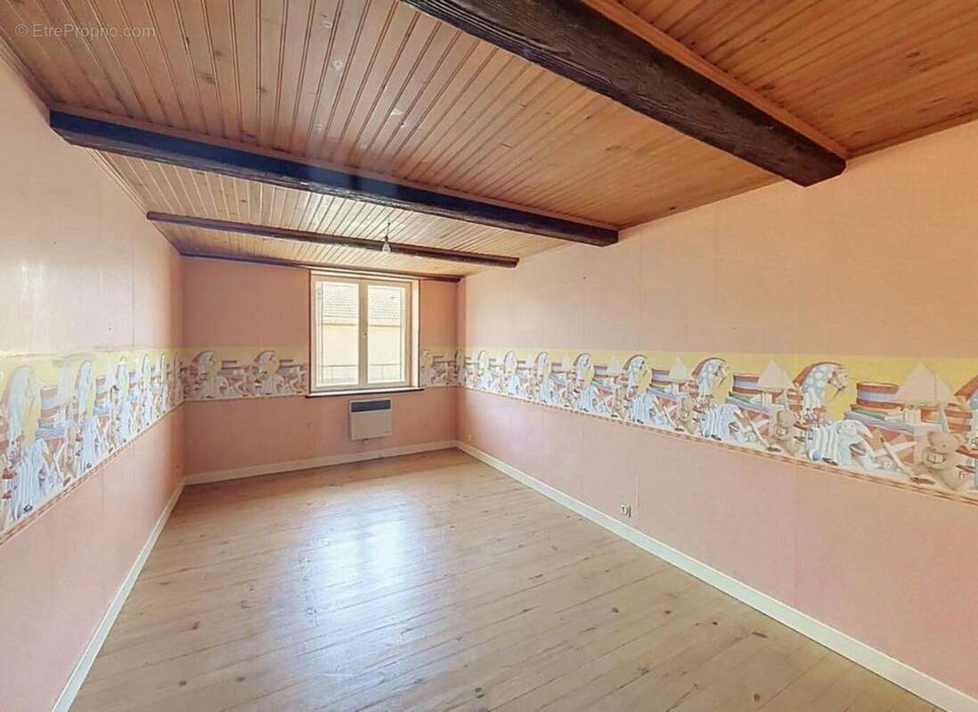 Appartement 88 m² à Chatenay  - photo 2