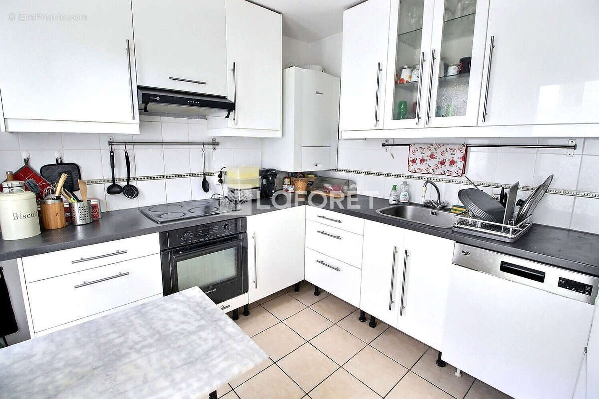 Appartement à GENNEVILLIERS