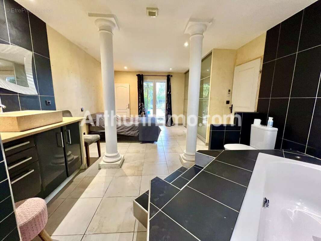 Maison à PUISSALICON