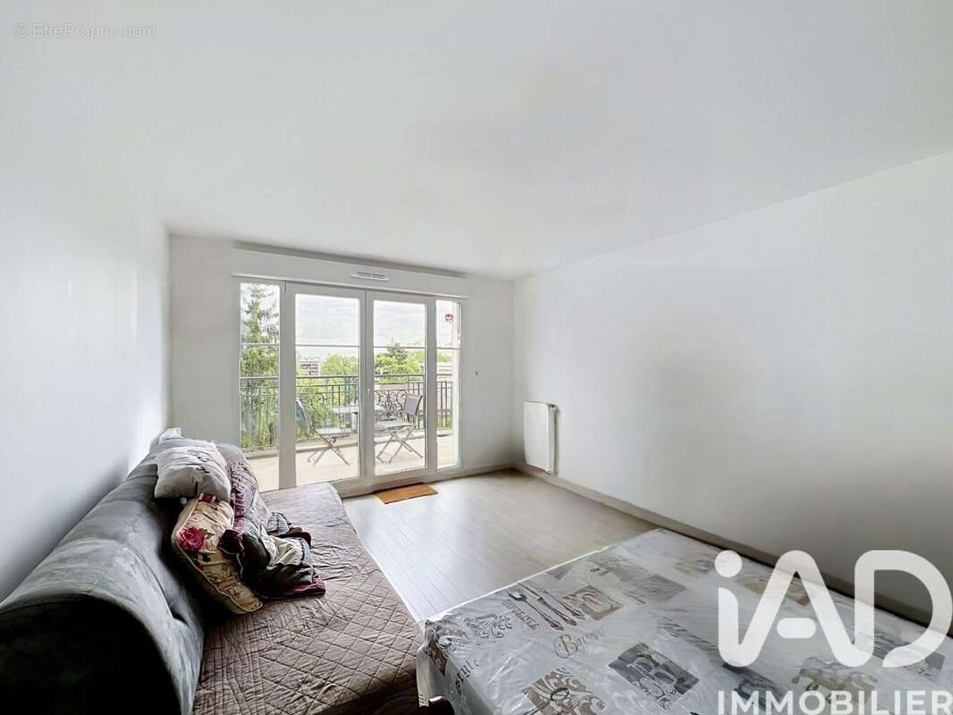 Photo 3 - Appartement à LE PLESSIS-ROBINSON