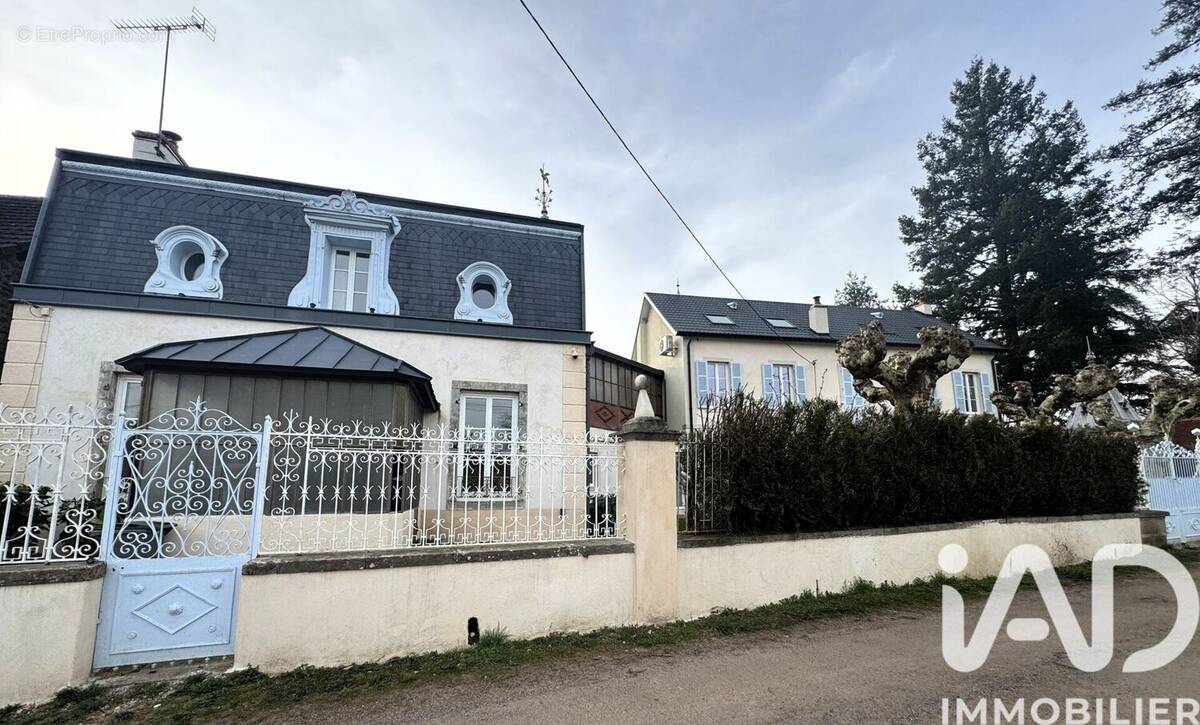 Photo 1 - Maison à COUCHES