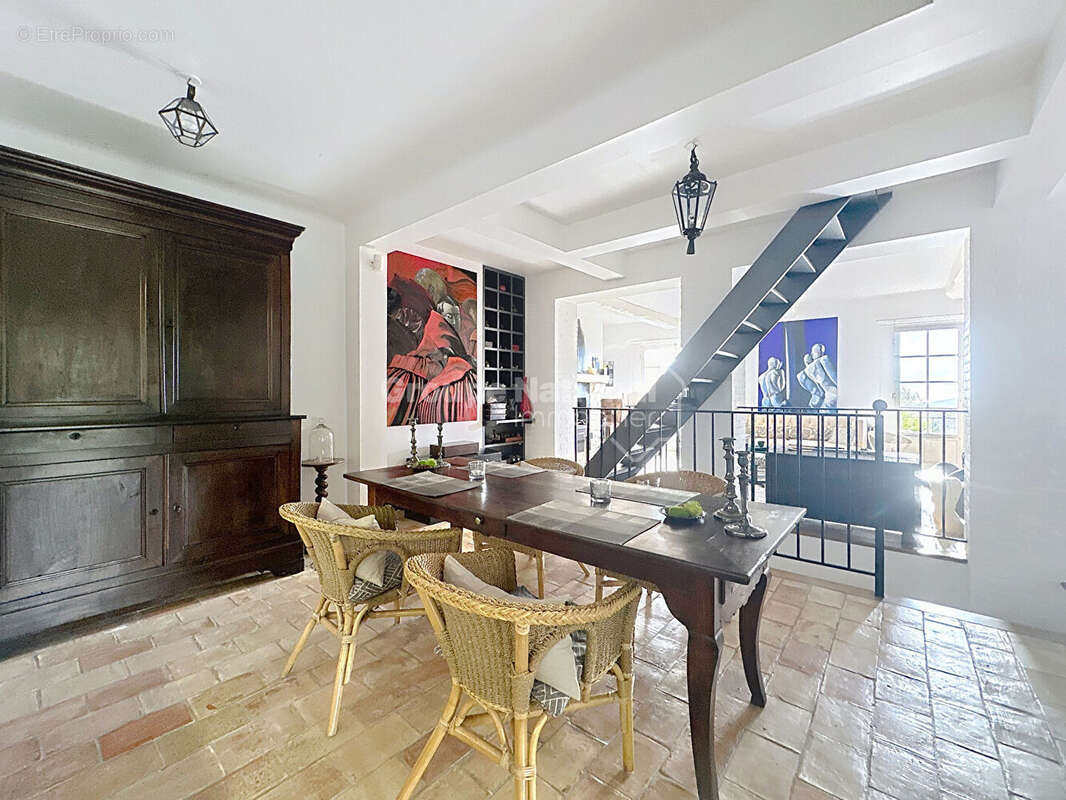 Rare sur le secteur Maison de caractère Le Tignet 4/5pièce(s) 170 m2 - photo 8