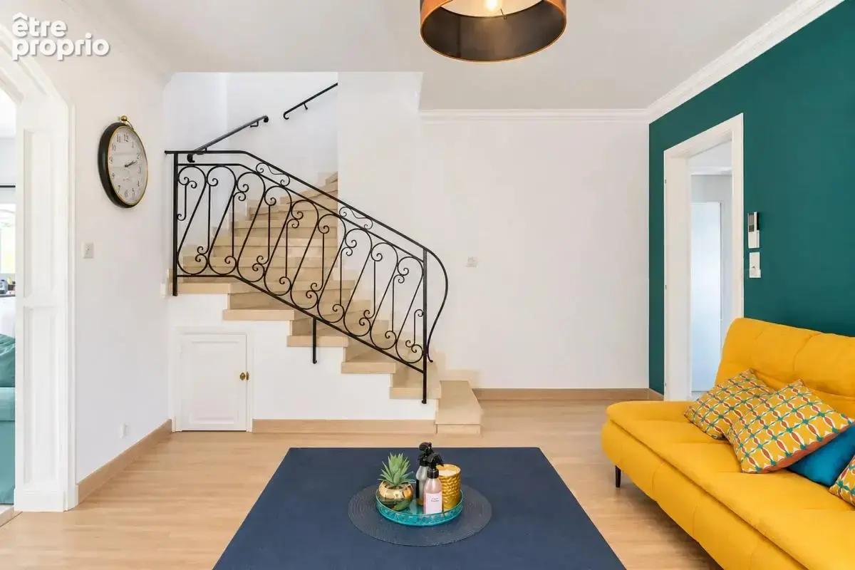 Maison de 9 pièces de 155 m² à Castelnau-le-Lez - photo 8